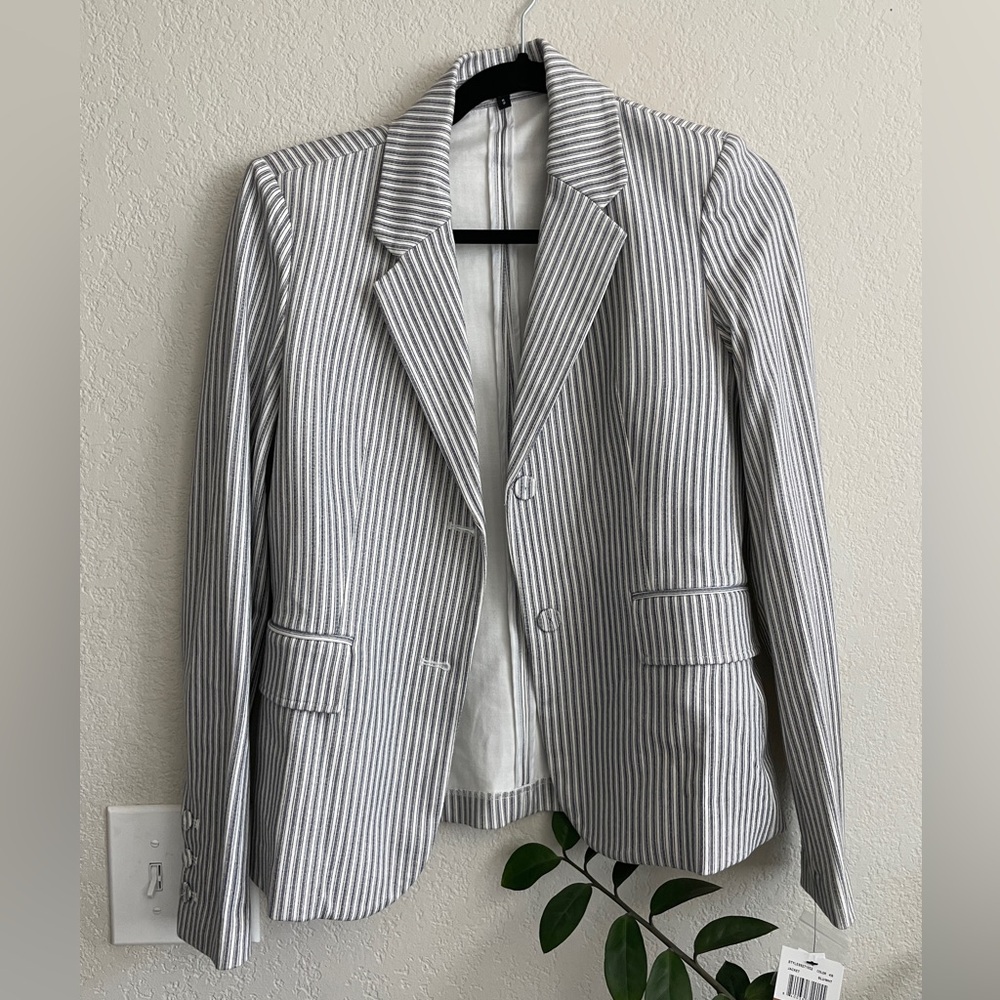 Amanda & Chelsea - Striped Gray/Blue Women's Blazer - Size Small